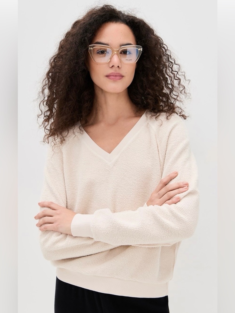 Perfectwhitetee Zuri Reverse Fleece V-Neck Sweatshirt in Sugar size M
